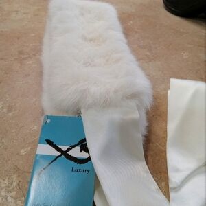 BETMAR FAUX FUR SCARF